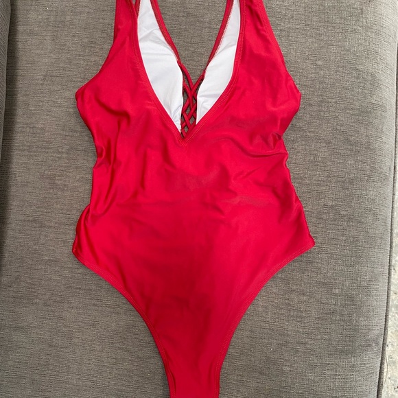 One piece swimming suit NEW - Picture 4 of 4